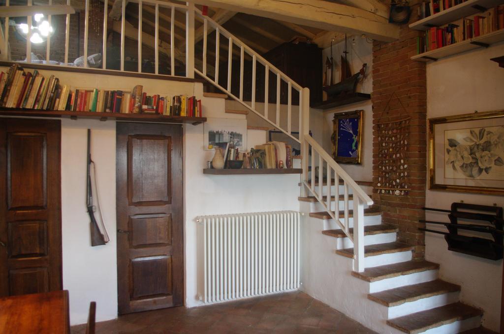 Вилла La Casa Sopra Le Nuvole Медезано Экстерьер фото