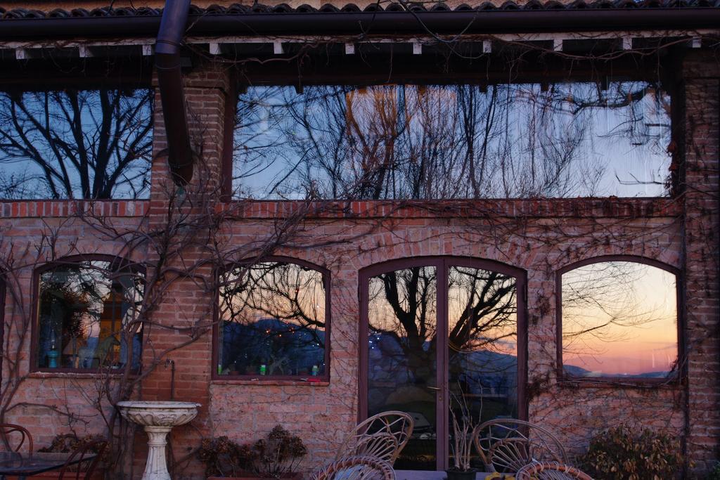 Вилла La Casa Sopra Le Nuvole Медезано Экстерьер фото