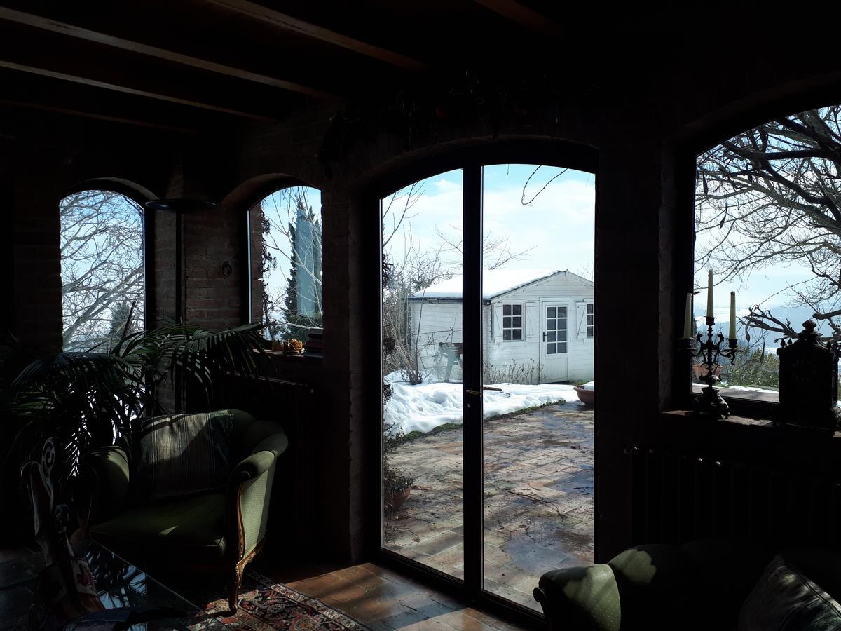 Вилла La Casa Sopra Le Nuvole Медезано Экстерьер фото