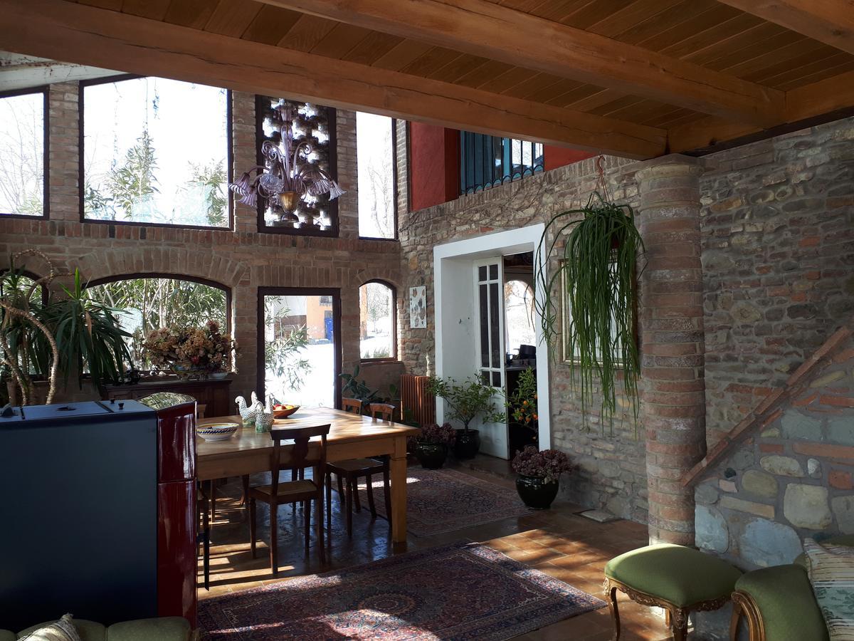 Вилла La Casa Sopra Le Nuvole Медезано Экстерьер фото